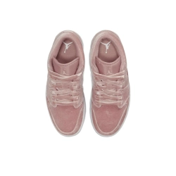 Женские кроссовки Air Jordan 1 Low SE 'Pink Velvet' DQ8396-600