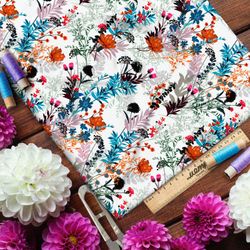 Ткань мембрана пёстрые полевые цветы на белом фоне