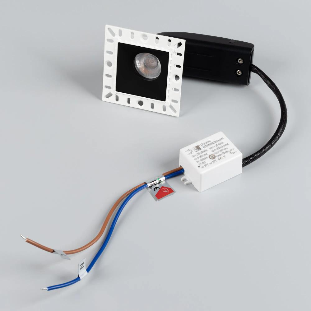 Светильник MS-RIALTO-TRIMLESS-S40x40-9W Day4000 (BK, 36deg, 230V) (Arlight, IP20 Металл, 5 лет) 044687