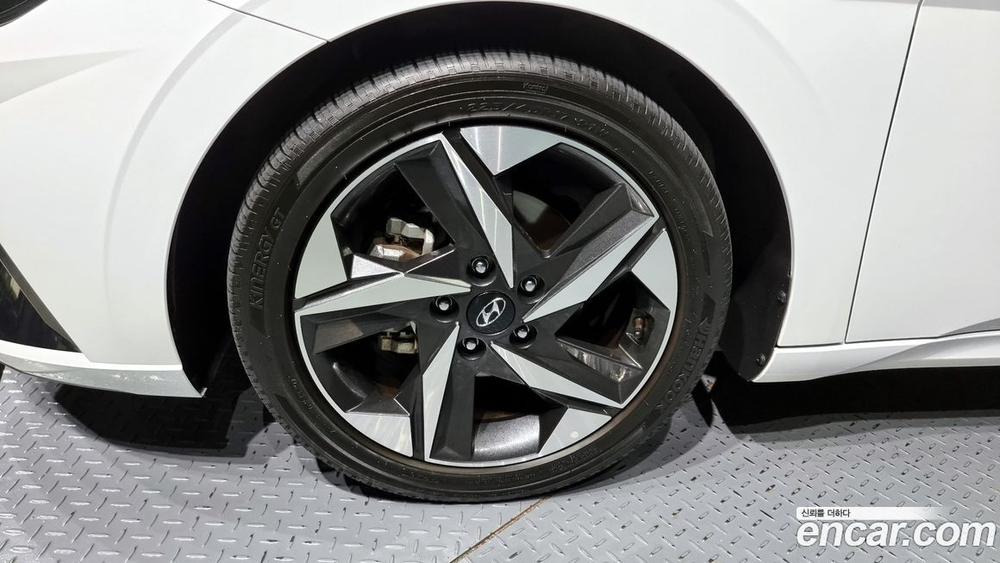 Hyundai Avante (CN7) 1.6 (06.2020)