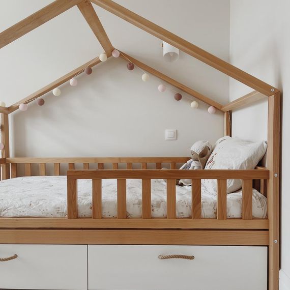 Детская кроватка Рози (Rozi) из массива бука