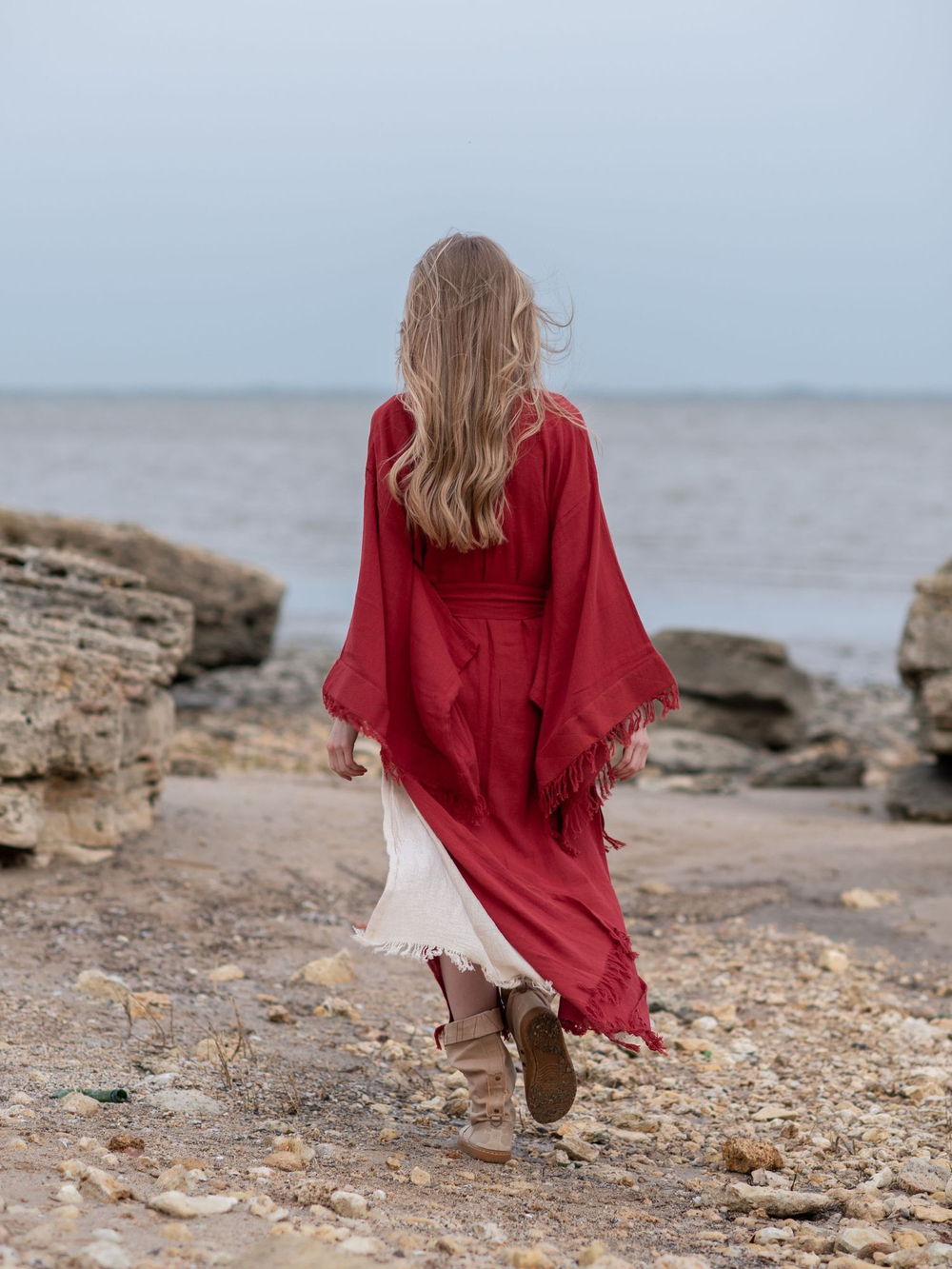 Кимоно с разрезами (красный)