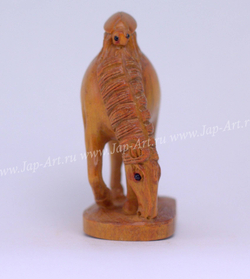 Нэцкэ Лошадь и насекомое