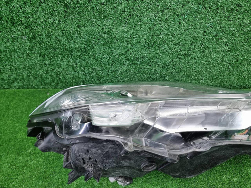 Фара правая Toyota Camry 7 XV50 (2014-2017) ксенон