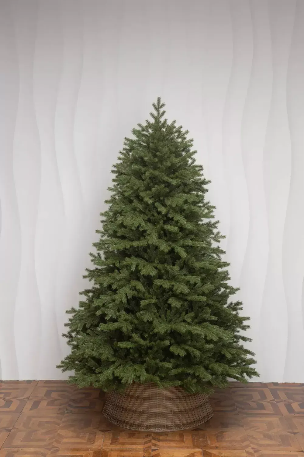 Ель искусственная «Михайловская» (Литая хвоя) 3 м