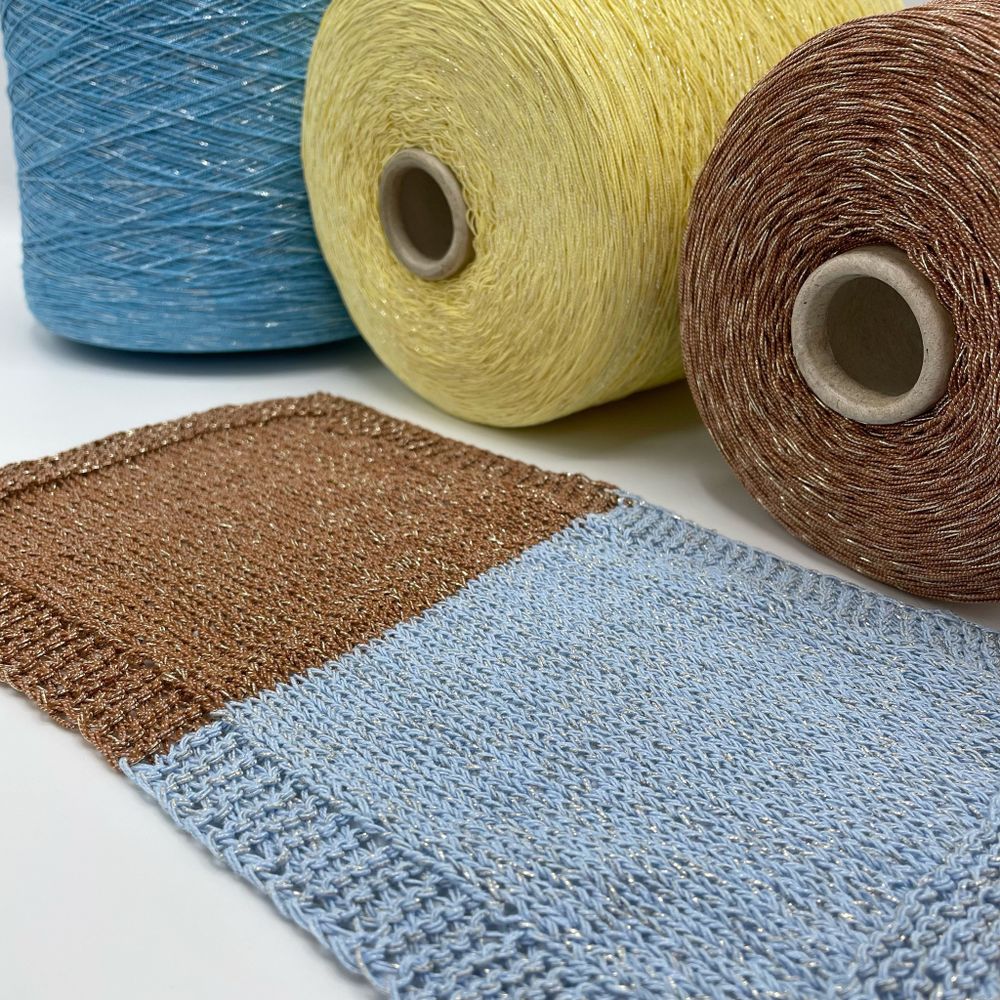 LAGOPOLANE 41% хлопок 36% полиамид 18% полиэстер 5% люрекс