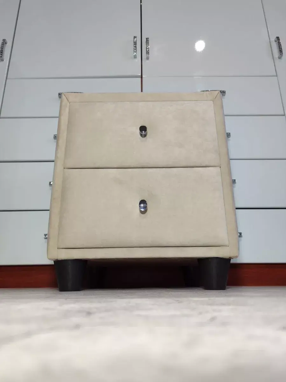 Мебельные ножки пластиковые для дивана шкафа и тумбочки