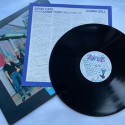 Винтажная виниловая пластинка LP Stray Cats Gonna Ball (Япония 1981) (Без Оби)