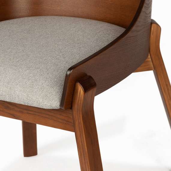 Обеденный стул Safia с мягким сиденьем