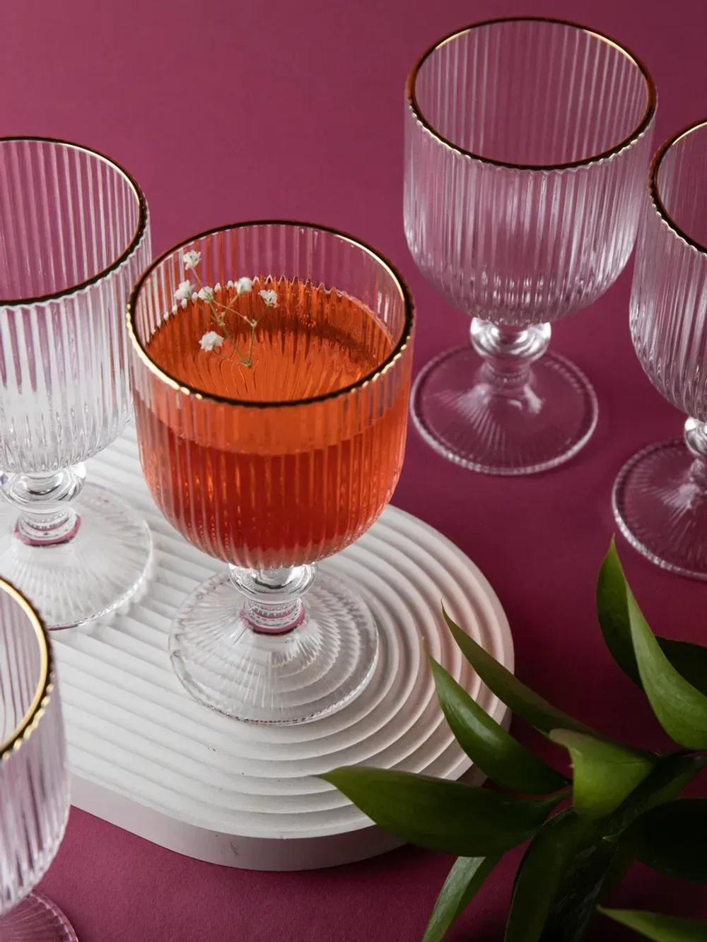 Набор бокалов вина 6 шт., ребристые с золотой каймой