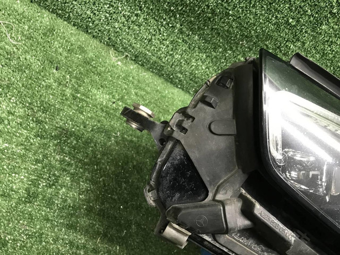 Фара левая Mercedes S W223 (20-нв) Digital Light