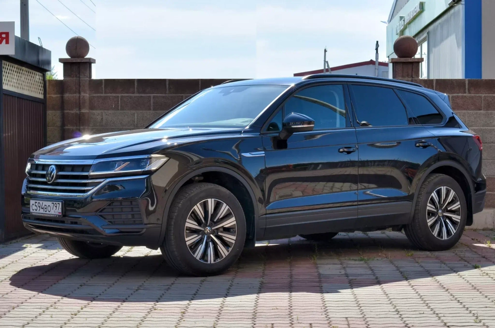 VOLKSWAGEN Touareg 2021