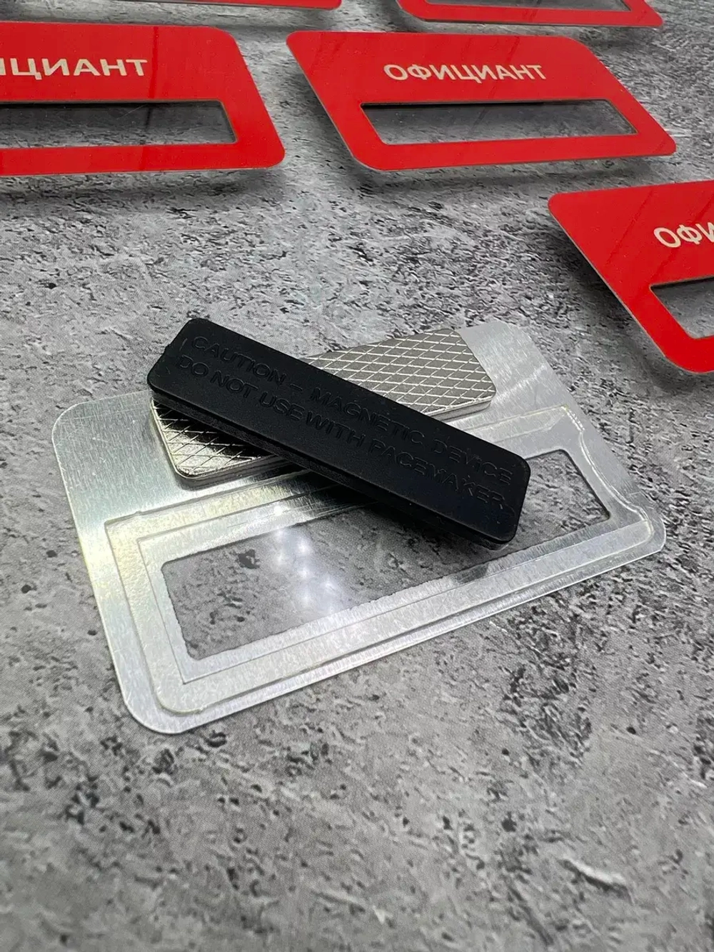 Бейдж на магните  6шт