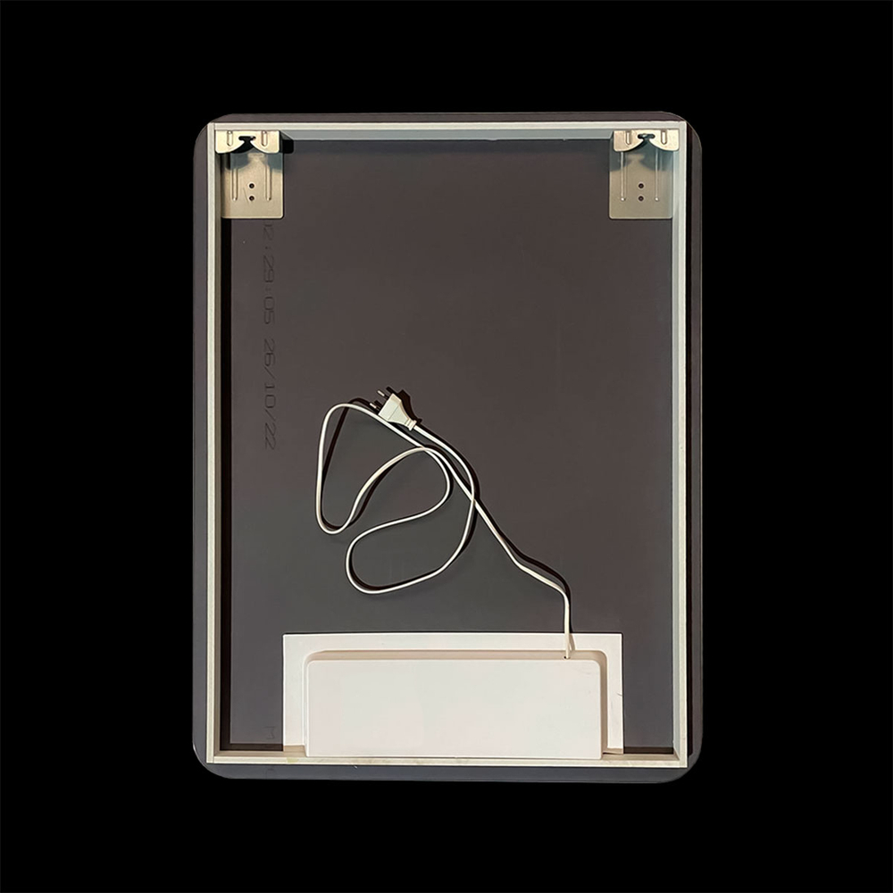 Зеркало Vincea LED VLM-3BE600 600х800 c сенсорным выключателем и диммером