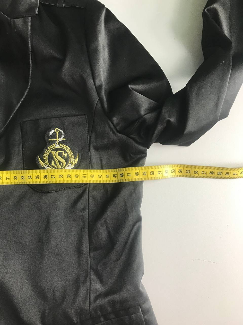 Жакет приталенного кроя, визуально на 50 размер, новый