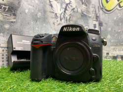Nikon D7000 4600 кадров ( С дефектом)
