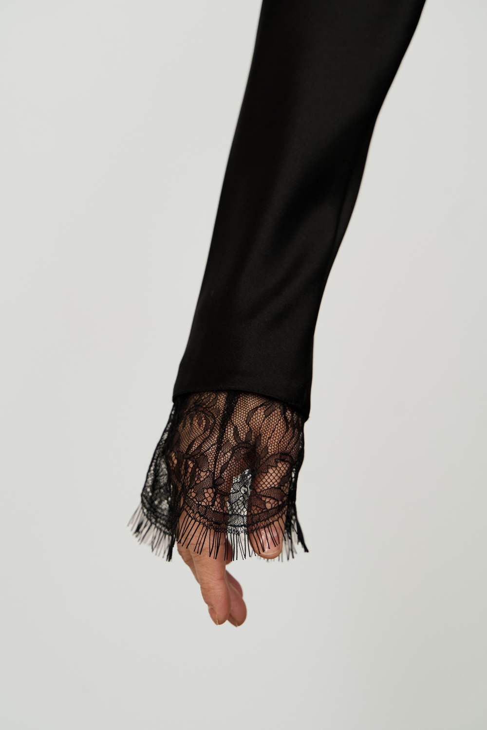 Платье макси с разрезом