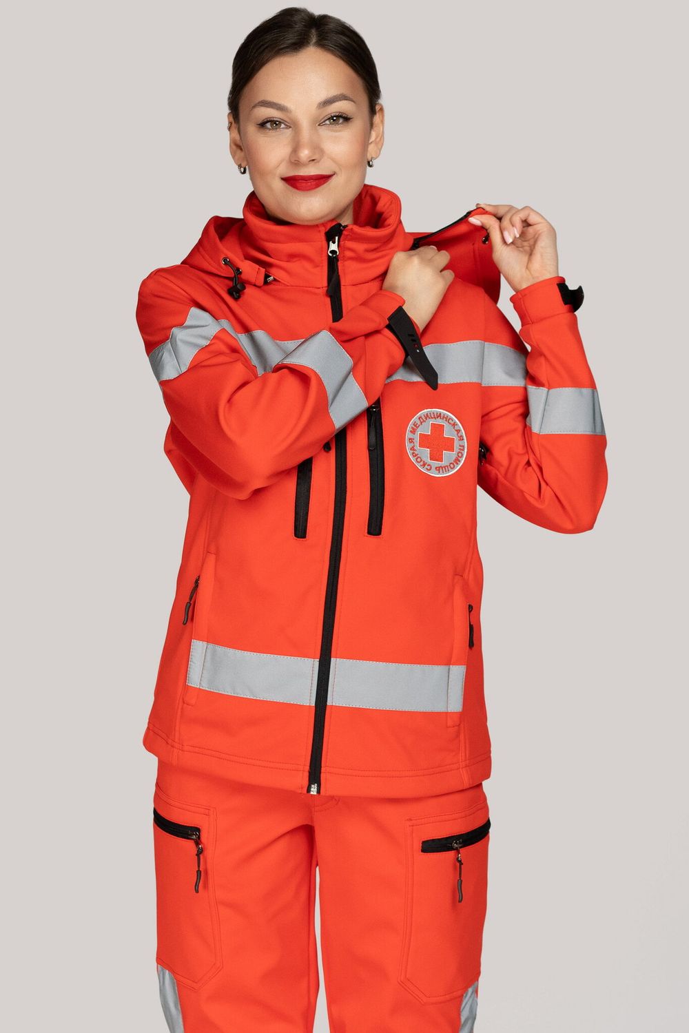 Куртка демисезонная женская Скорая помощь MedicLine SOFTSHELL красная