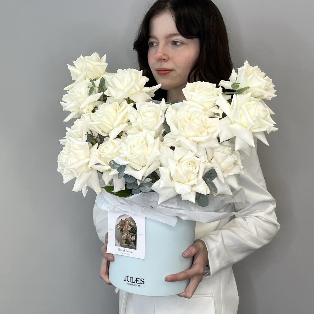 «Флер наркотик» французские белые Розы Плайя бланка 15шт в коробке