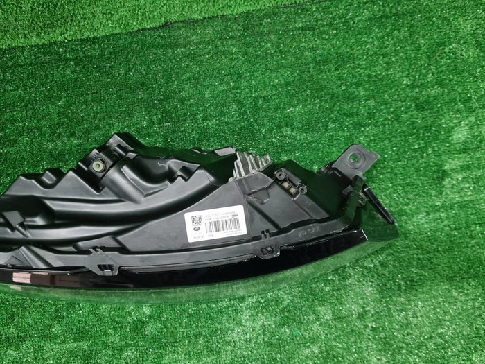 Фара правая Land-Rover Discovery 5 (2016-2021) LED