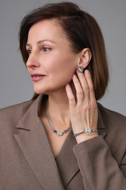 EL SSN3039 Колье