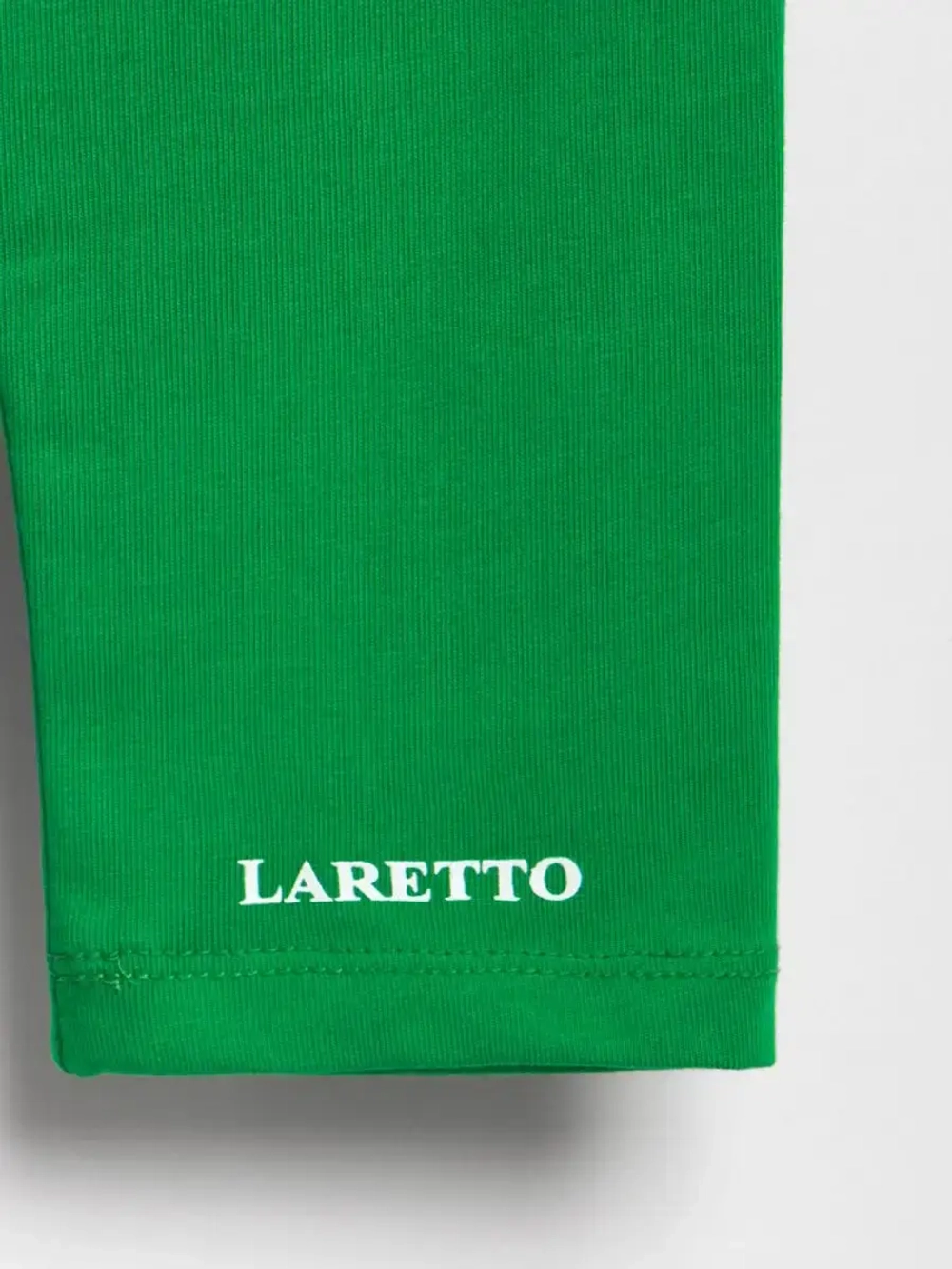 Костюм в садик для девочки футболка и бриджи