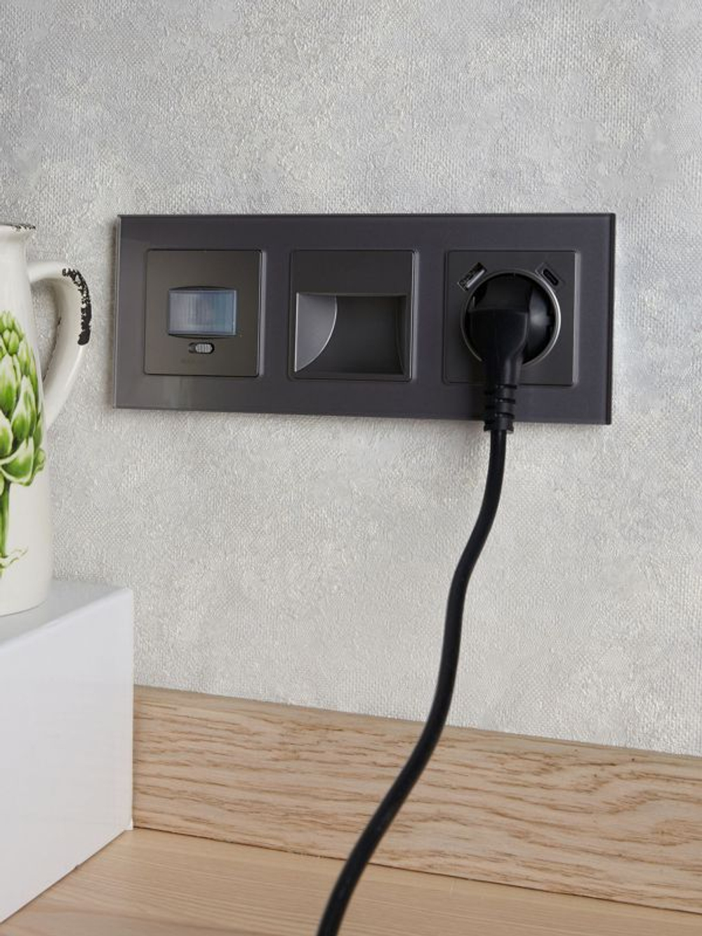 Подсветка светодиодная BRITE встраив. ПЛ20-БрС механизм сталь IEK BR-FL20-K46