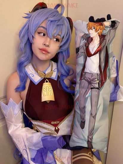 Мини дакимакура Тарталья из Геншин Импакт | Genshin Impact арт. M0905, 60х20 см