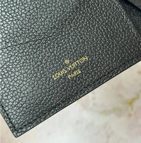 Обложка для паспорта Louis Vuitton Monogram Empreinte черный