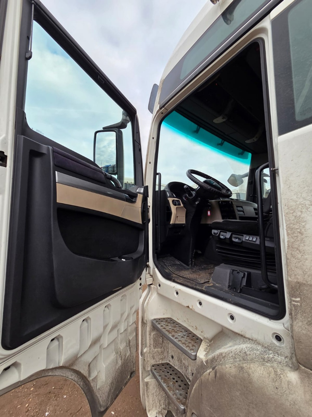 MAN TGX 4x2 Седельный тягач 18.460 4x2 BLS (Дизельный, 12,4 л, 460 л.с., АТ)
