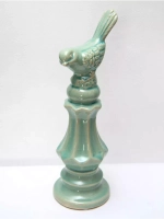 Статуэтки для интерьера на полку