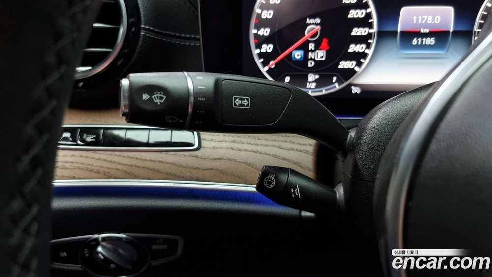 Mercedes-Benz E-Class W213 E300 4MATIC Exclusive (09.2019)