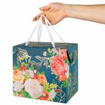 Пакет-коробка подарочный (1 штука) "Цветы", 22,5х13,5х20 см, тиснение фольгой, ламинация, 90078