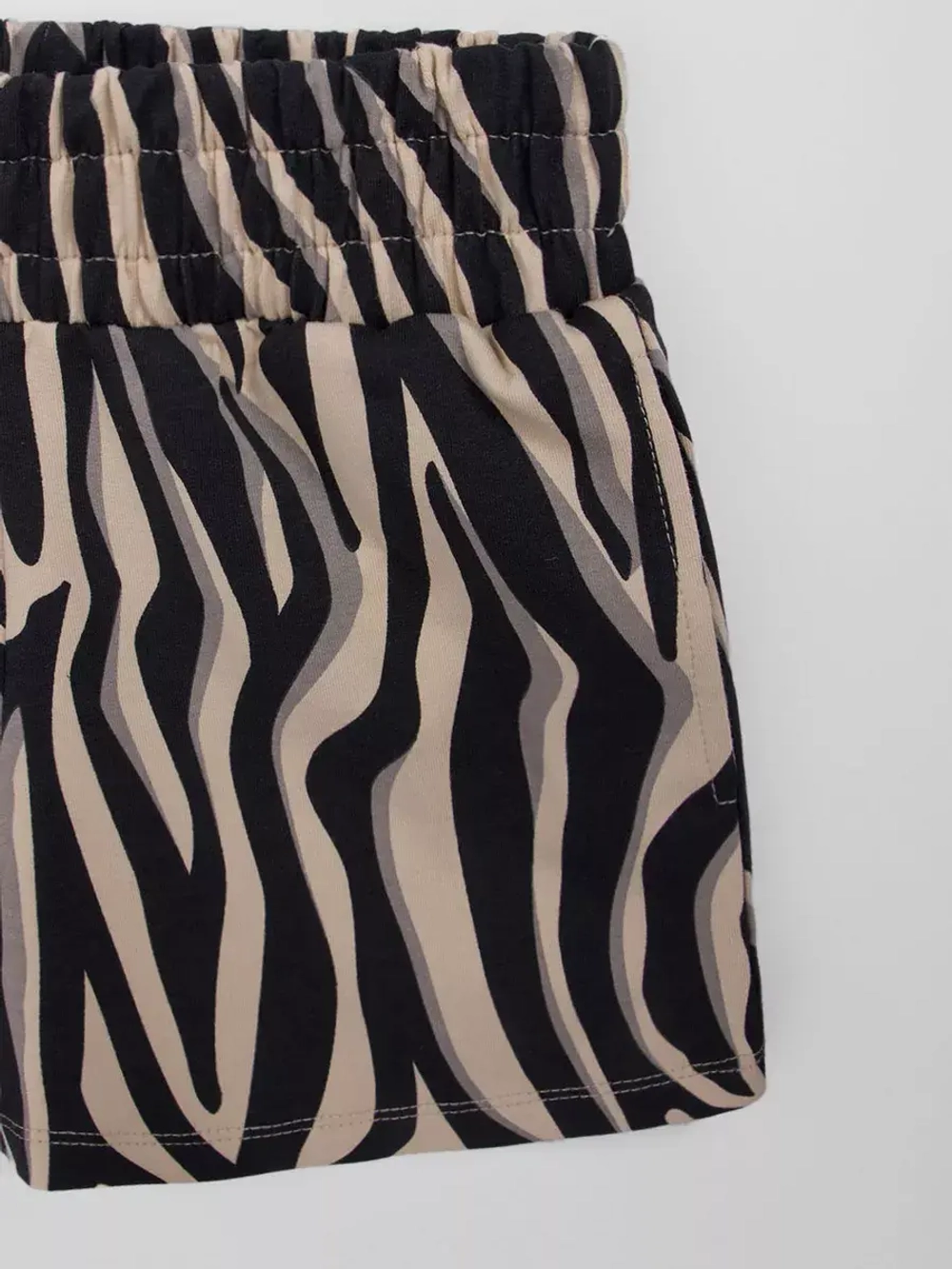 Костюм детский футболка и шорты в сад