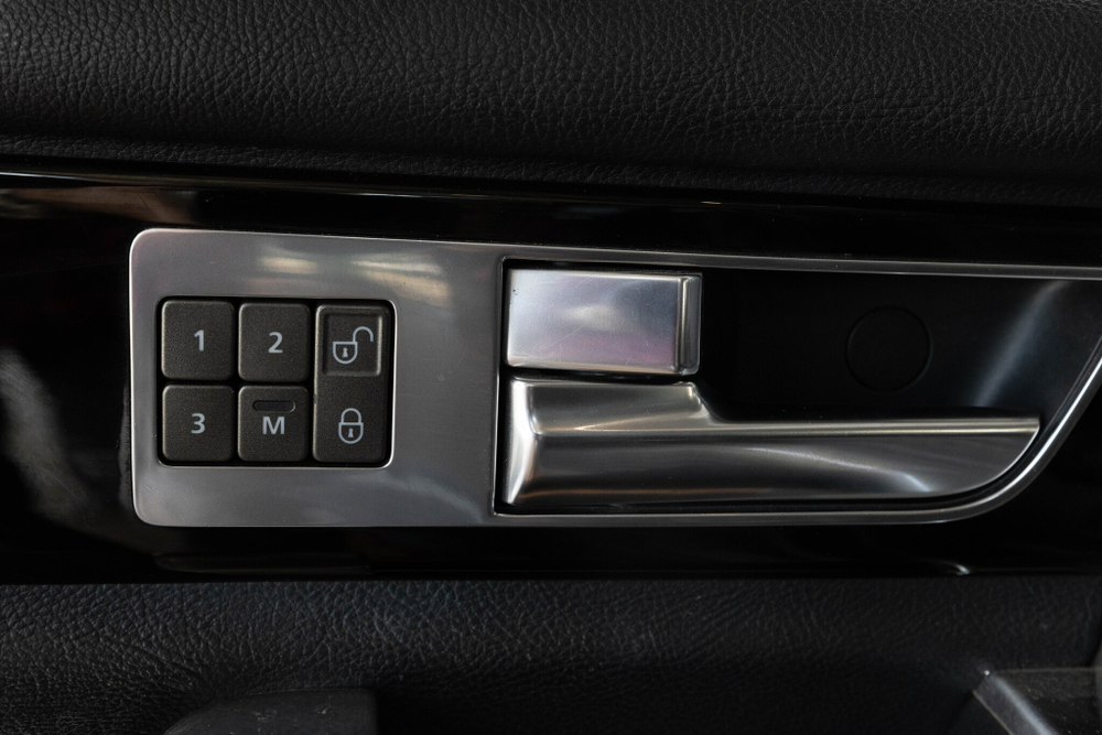Land Rover Discovery, 2010 год