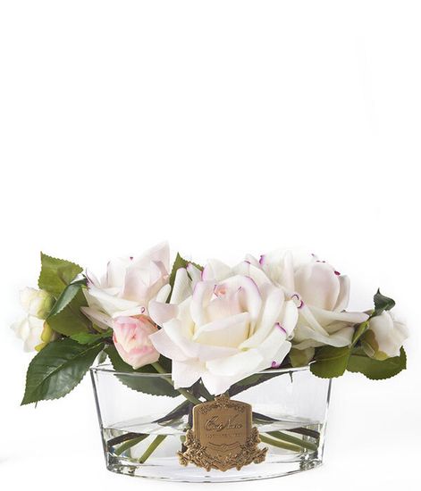 Светло-розовый букет роз в прозрачной овальной вазе и розовой коробке с золотом, Cote Noire