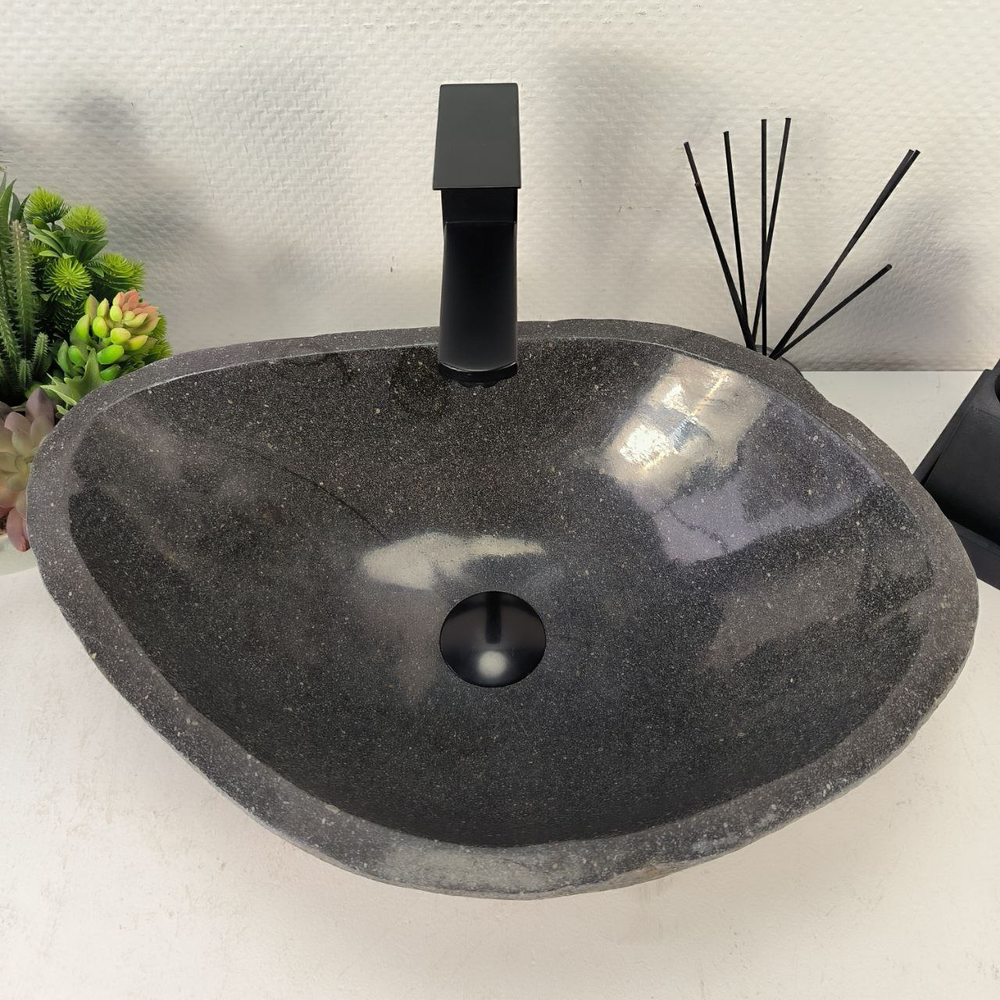Раковина из речного камня RS-65037 51*36*16 0857