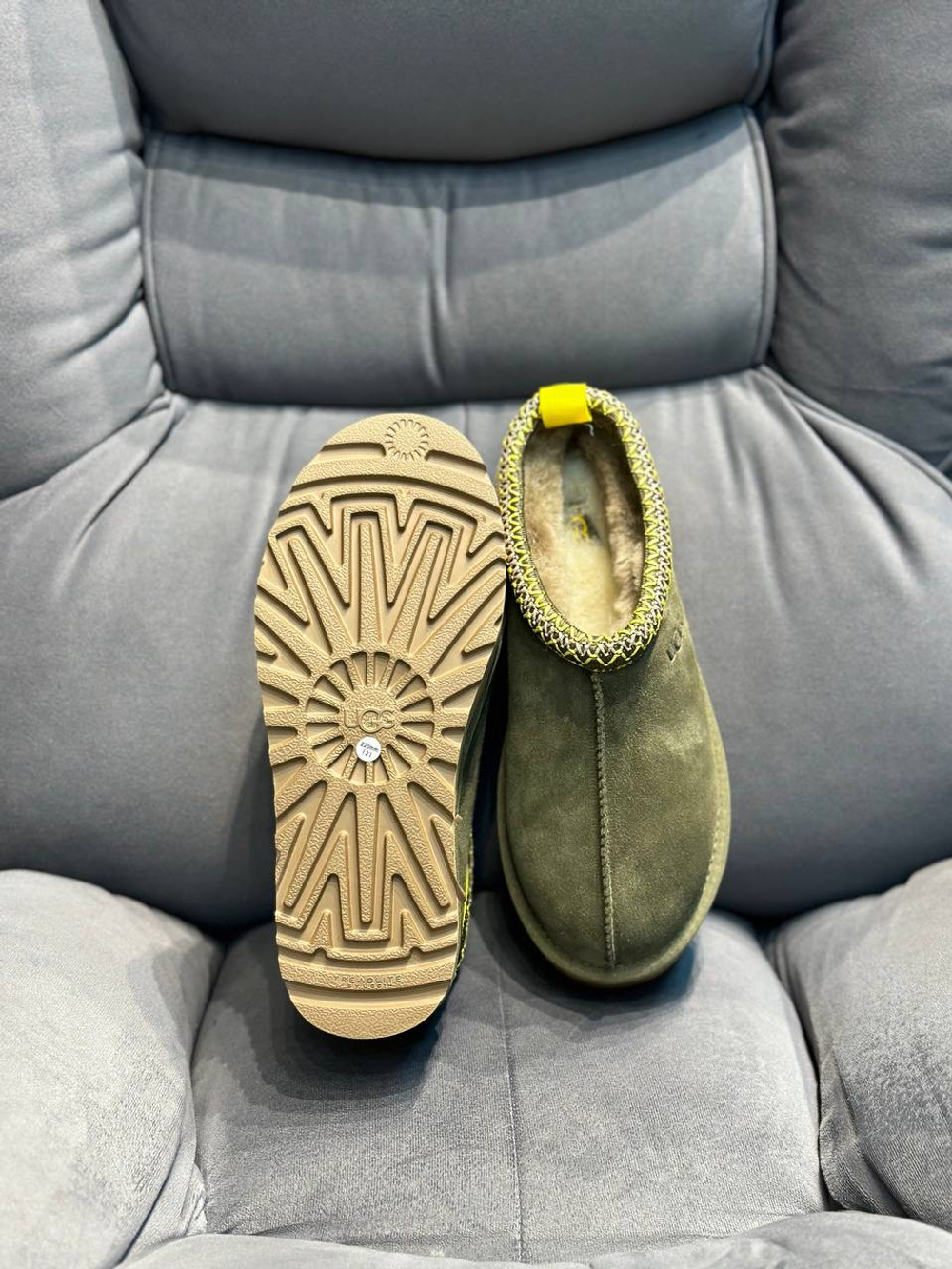 UGG