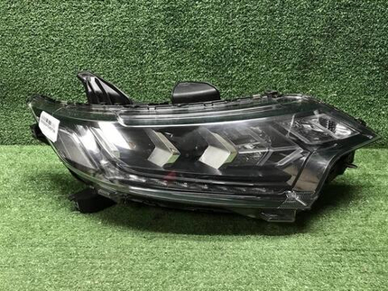 Фара правая Mitsubishi Outlander 3 (2018-н.в.) LED
