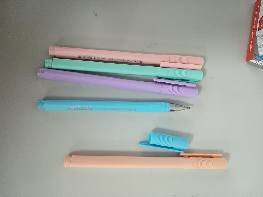 Ручка шарикова, 0,7мм, синяя, трехгранный корпус,5 пастельных цветов микс