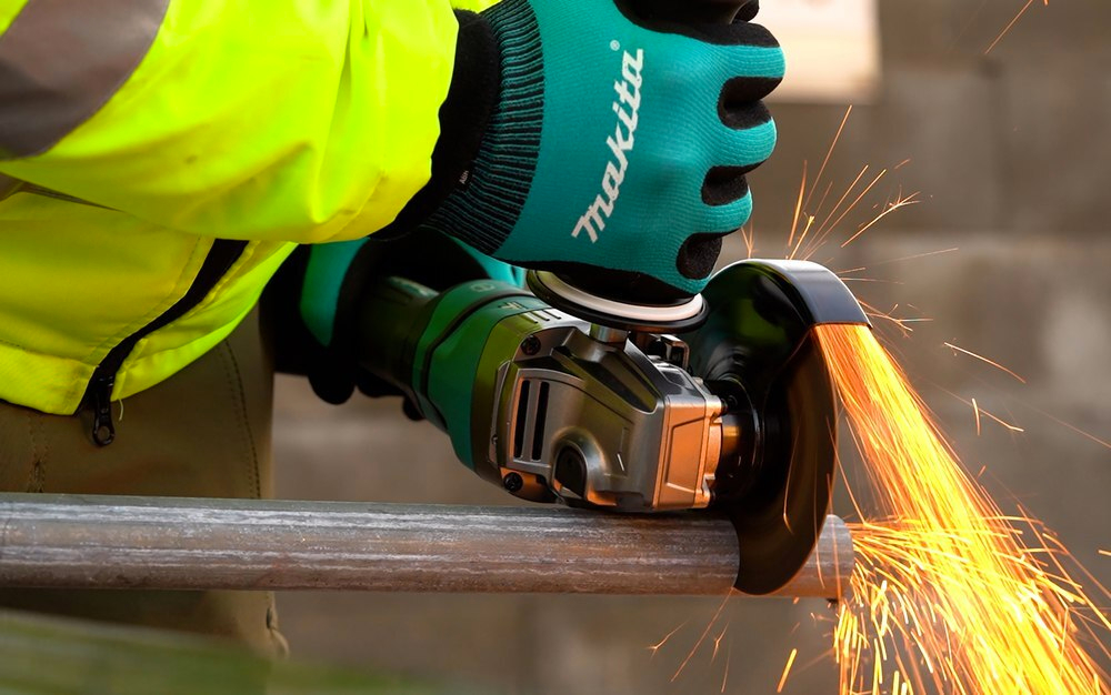 Машина шлифовальная угловая аккумуляторная XGT BL 40В AFT XPT, 125 мм, 11000 об/мин, плавный пуск и Makita GA050GZ