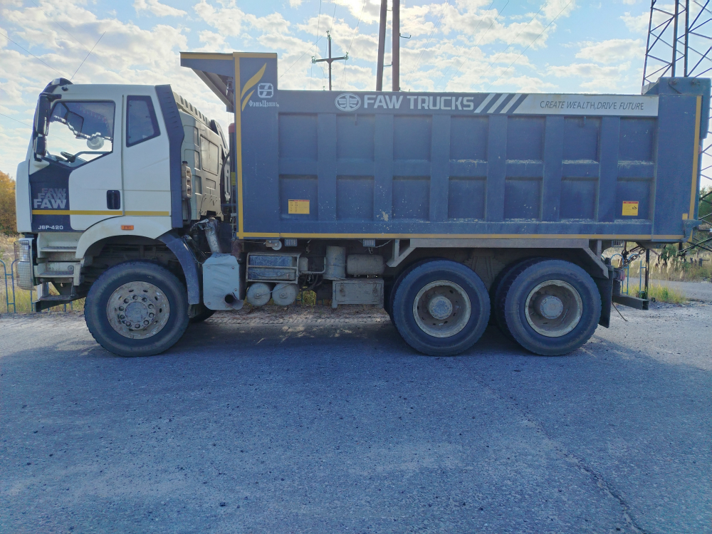 FAW J6 6x6 Самосвал CA3250P66K24L1TE5 (Дизельный, 11,1 л, 420 л.с., МТ)