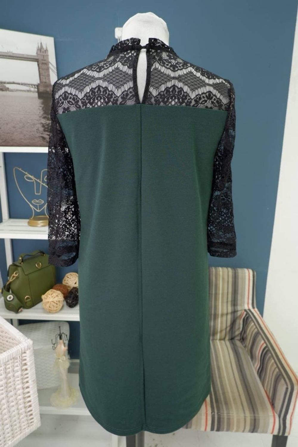 Платье Gloria Jeans с кружевом 44 размер