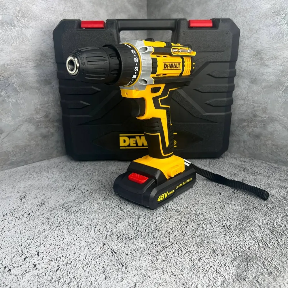 DeWalt Дрель - шуруповерт аккумуляторная с набором бит и сверл 48В, 2 АКБ