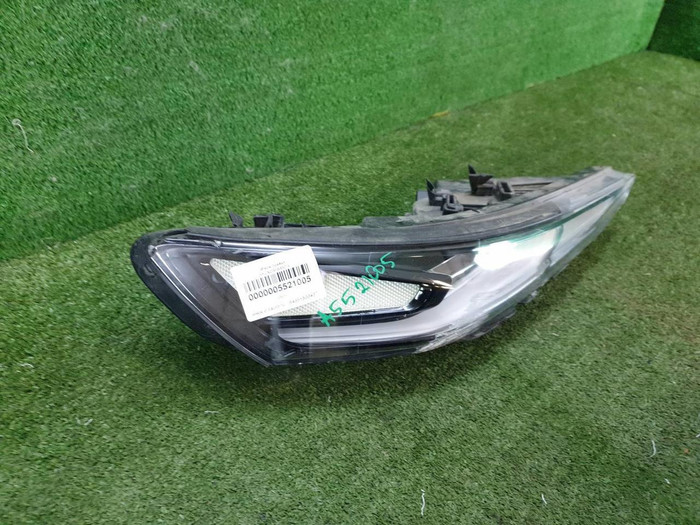 Фара габаритная правая Hyundai Santa Fe 4 TM (2018-2021) LED