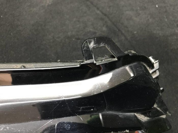 Стекло фары правое Lexus NX 1 (2017-2021)