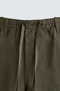 ZARA ШОРТЫ REGULAR FIT ИЗ ХЛОПКА И ЛИОЦЕЛЛА, ТЕМНЫЙ ХАКИ
