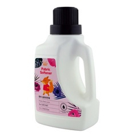 Кондиционер для детского белья Медовые ягоды KMPC Baby Step Fabric Softener 1л