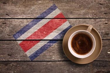 Начните день с чашечки ароматного и умеренно крепкого лунго из Коста-Рики!