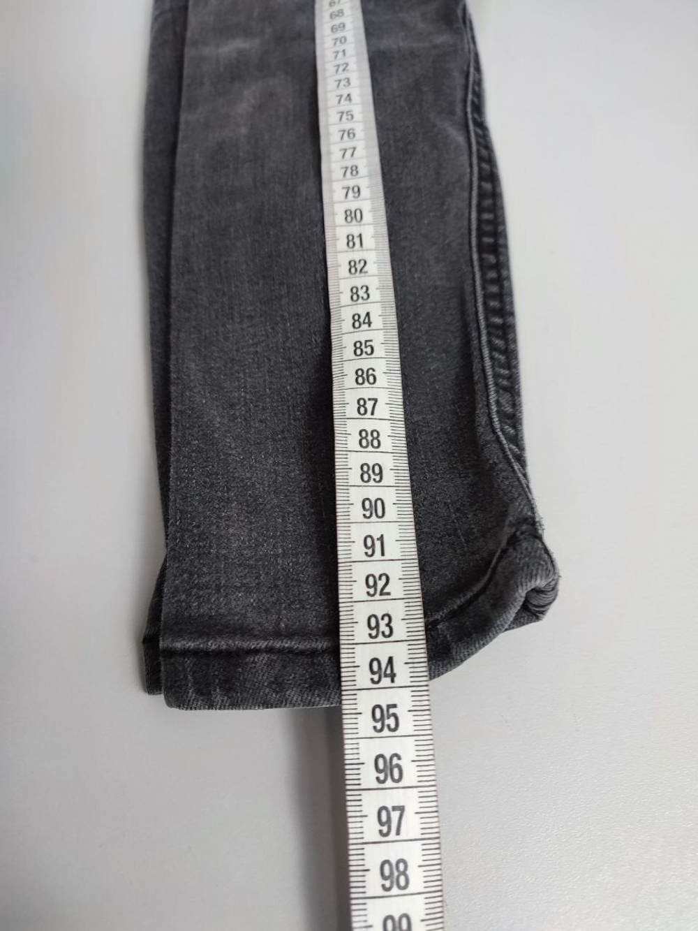 Джинсы Bershka темные 38 размер